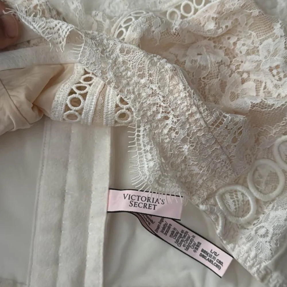 Lace Sheer Cropped Bralette BUNDLE OF 2! Black and ivory - Picture 5 of 6